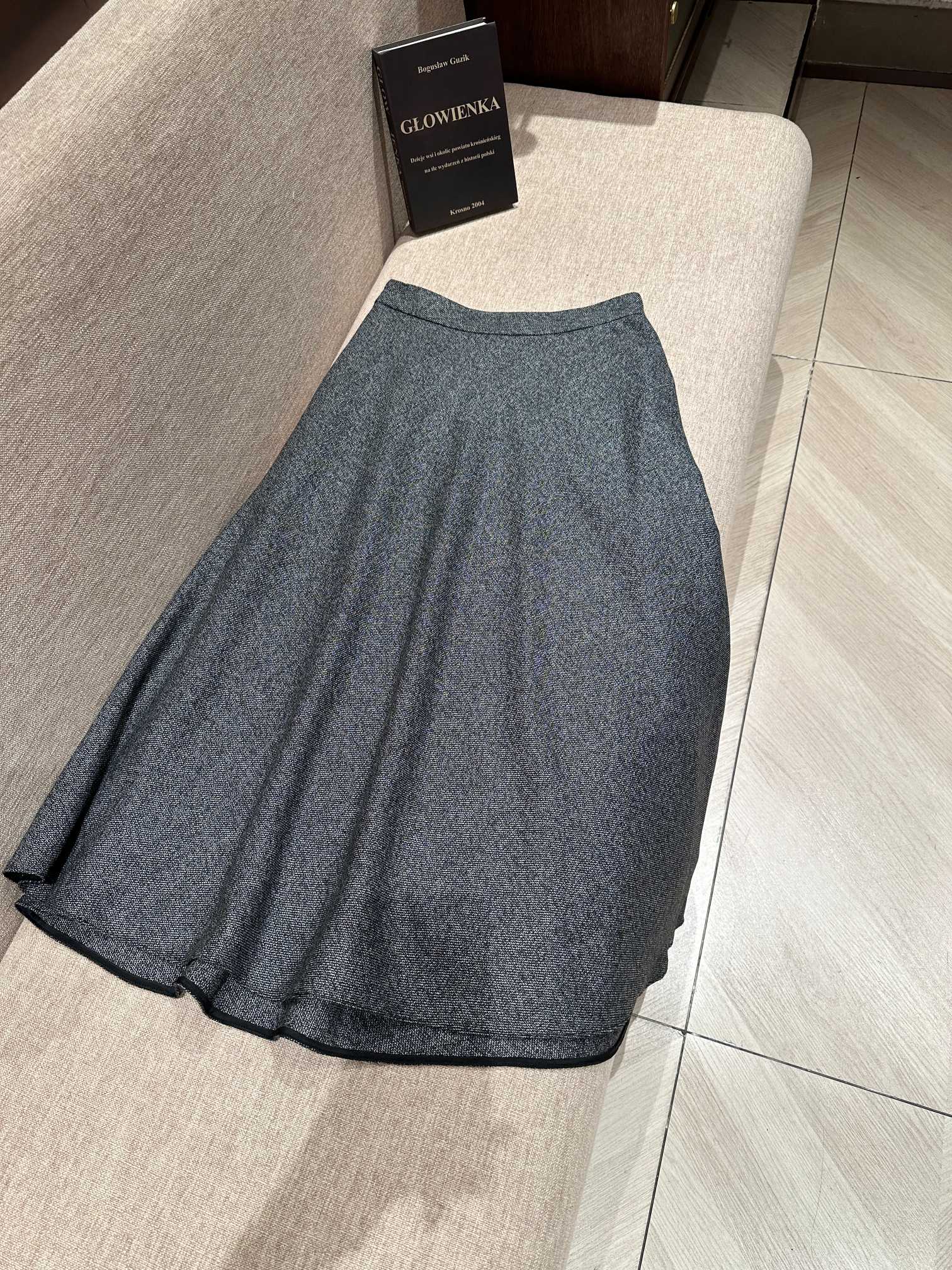 Dior Wool Blend A-Line Midi Skirt - Elegant & Timeless Design 7 a1756101739137 8622