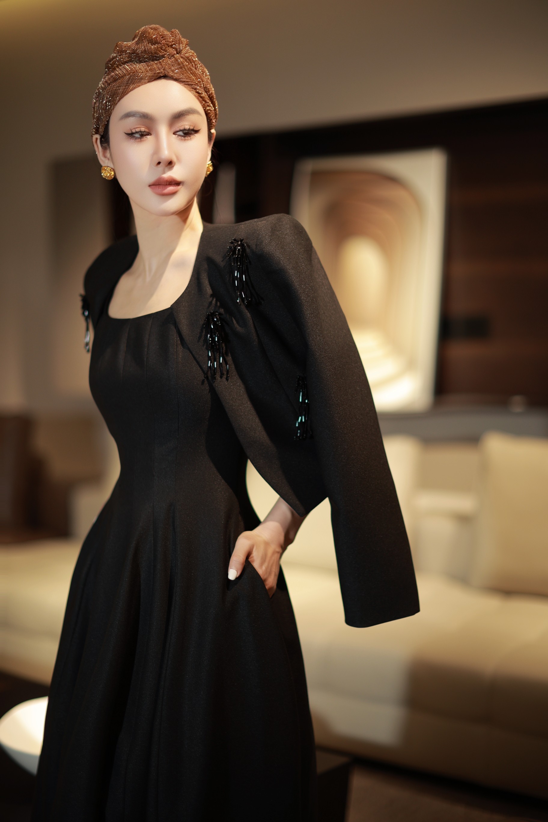 High-Quality Women’s Dress with Twilight V’s, Heavy Bead Coat, Tiara – Stylish in S-M-L-XL - 图片 5