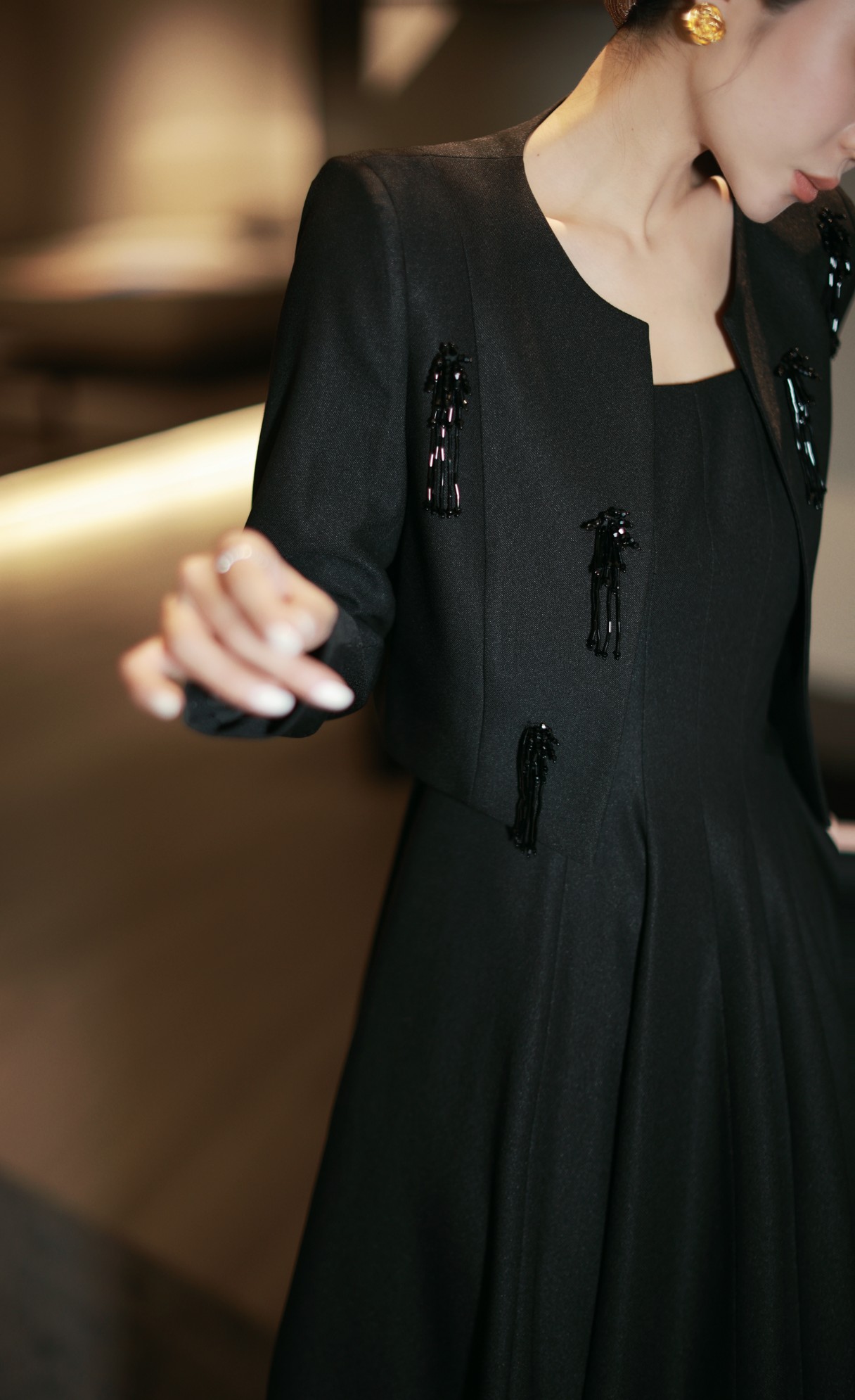 High-Quality Women’s Dress with Twilight V’s, Heavy Bead Coat, Tiara – Stylish in S-M-L-XL - 图片 6