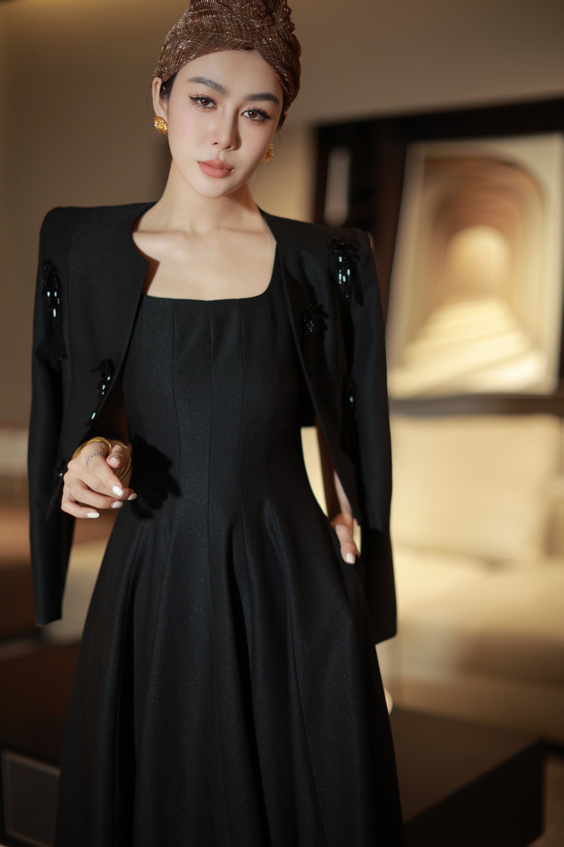 High-Quality Women’s Dress with Twilight V’s, Heavy Bead Coat, Tiara – Stylish in S-M-L-XL - 图片 3