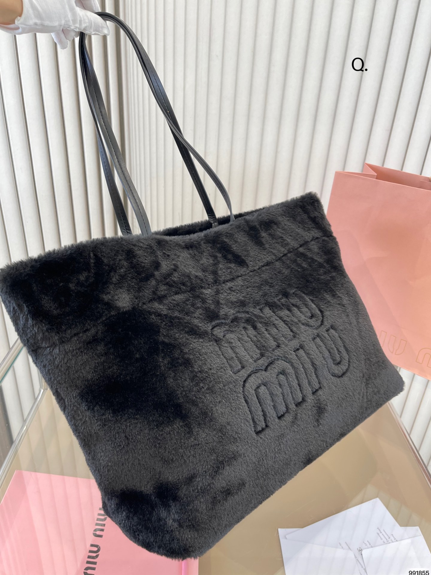 Replica AAA+ Designer
 MiuMiu Tote Bags Fall/Winter Collection