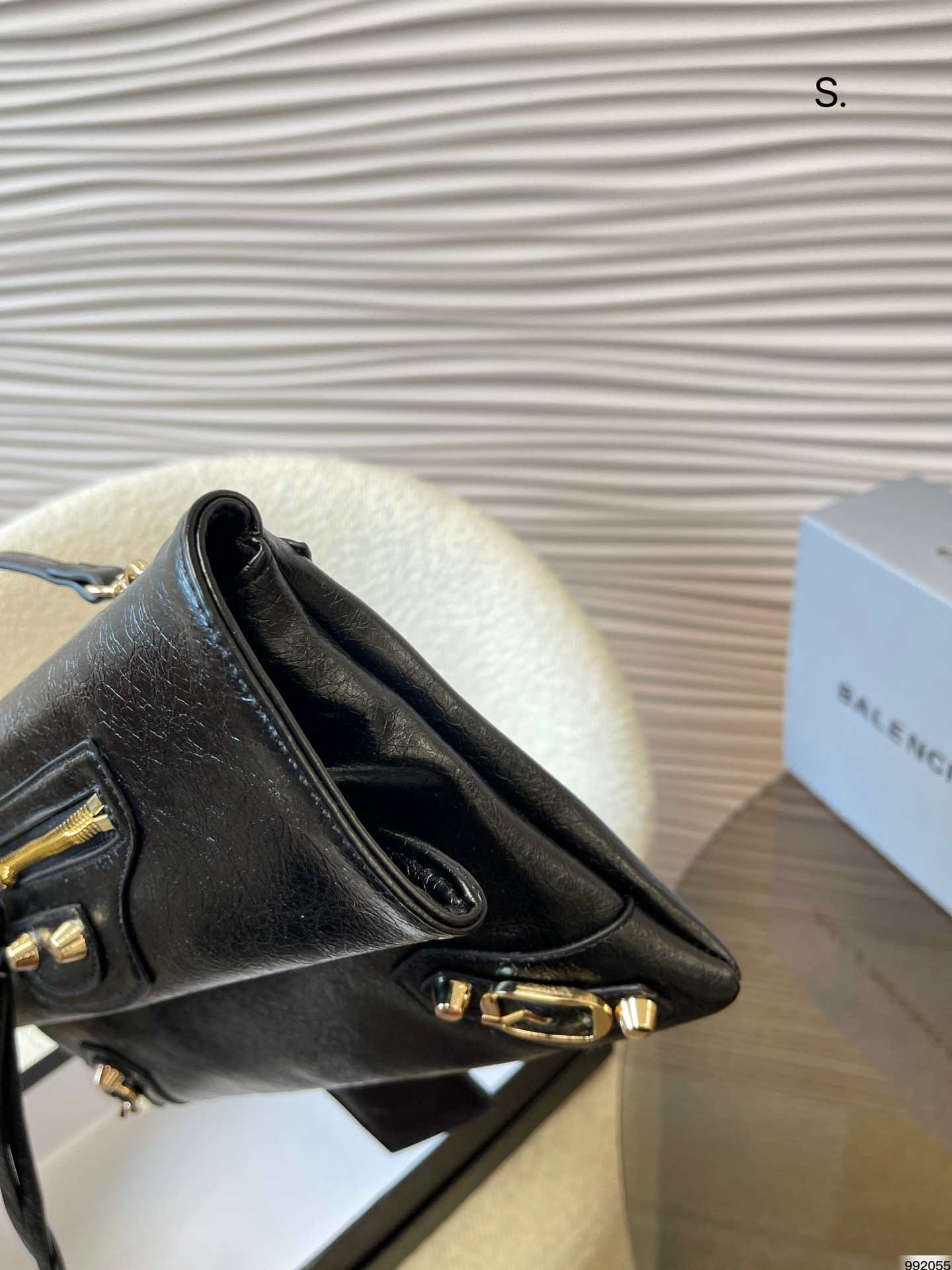 Paris Family Shoulder Bag: Fashionable and Versatile for Hot Girls - 图片 4