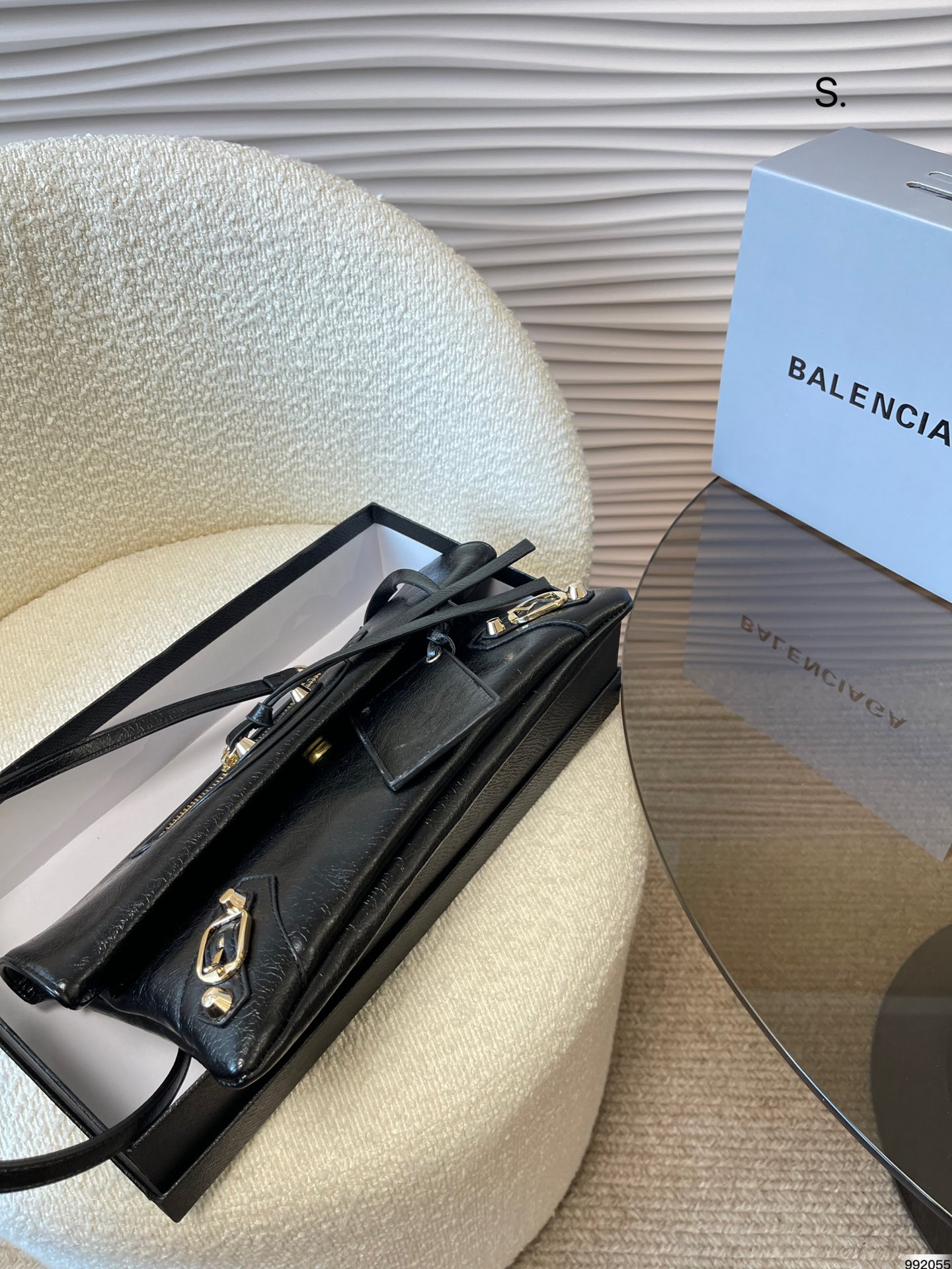 Paris Family Shoulder Bag: Fashionable and Versatile for Hot Girls - 图片 6