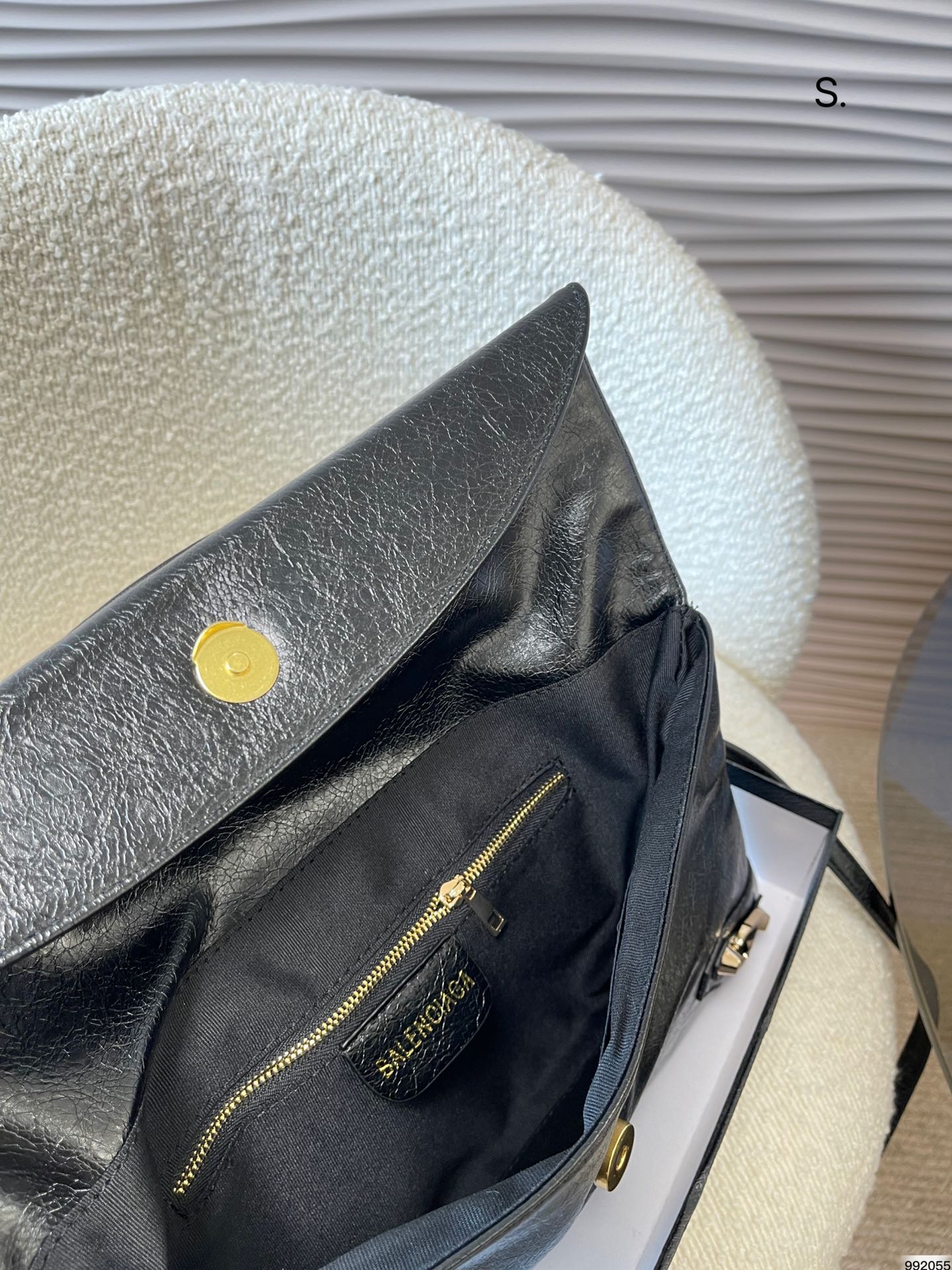 Paris Family Shoulder Bag: Fashionable and Versatile for Hot Girls - 图片 9