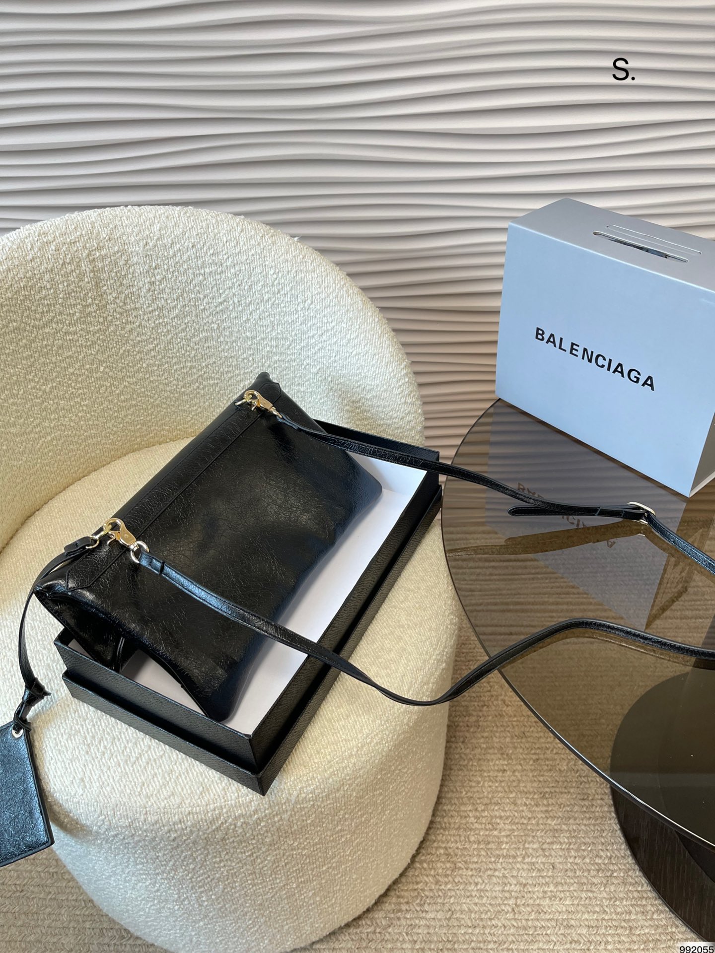 Paris Family Shoulder Bag: Fashionable and Versatile for Hot Girls - 图片 7