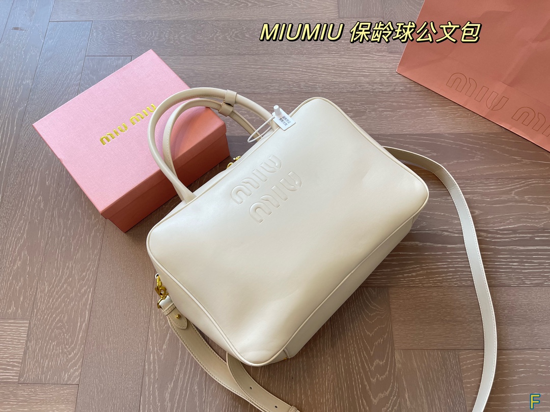 Fashion Icon: MAUMIU 3-Color Folder Box for ’90s Magazine Girl Style - 图片 2