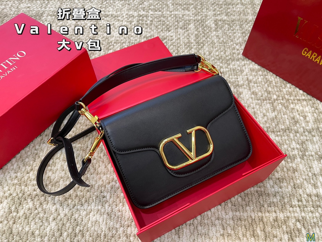 AAA+
 Valentino AAAAA+
 Handbags Crossbody & Shoulder Bags