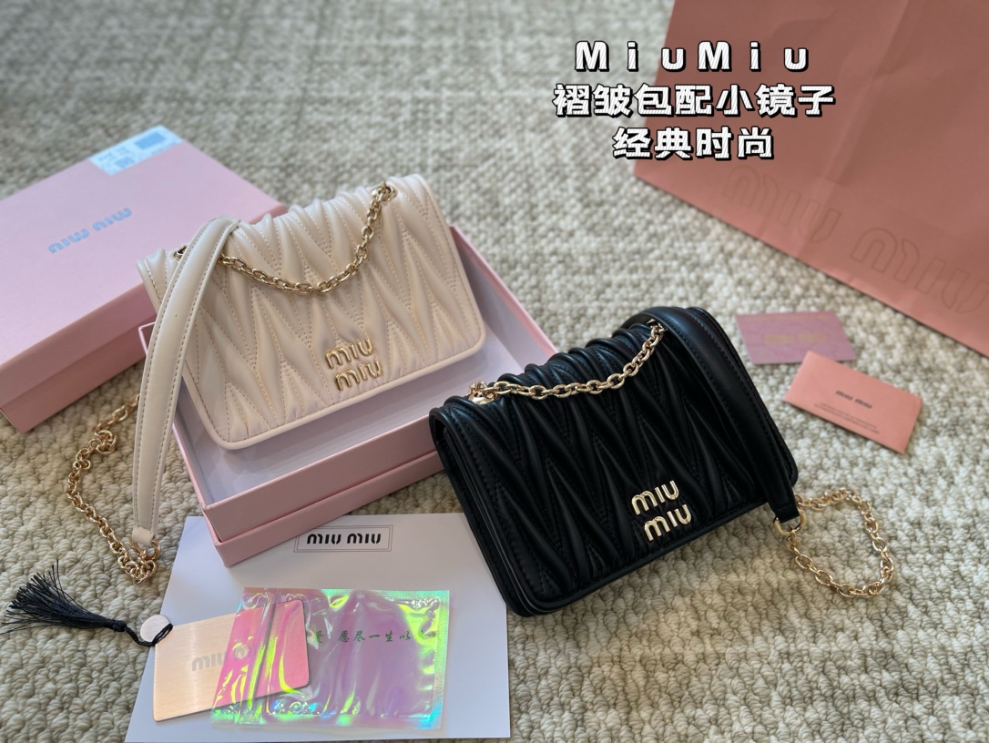 MiuMiu Crossbody & Shoulder Bags Fashion