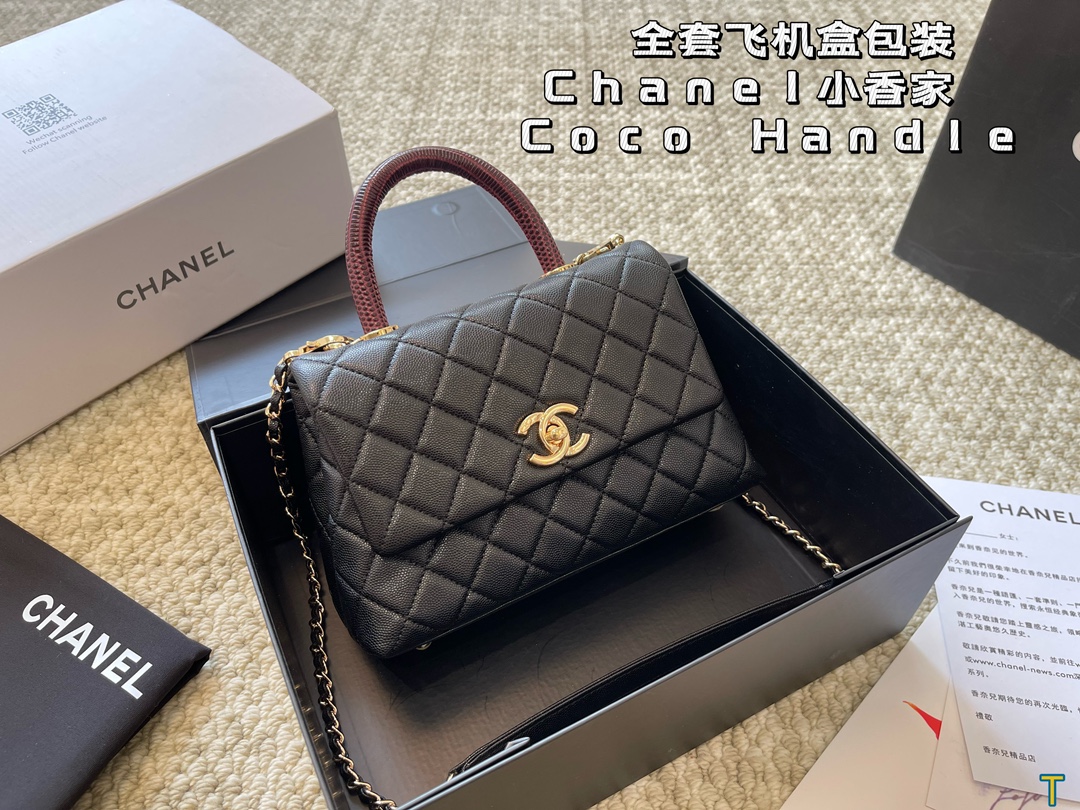 Chanel Classic Flap Bag AAA
 Crossbody & Shoulder Bags Women Gold Hardware