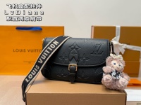 Airplane box with pendant L-Home Diane Bagbag handbag equipped with two shoulder straps 〰️ Today’s happiness is given by Bagbag! Search 🔍 Lv baguette size: 25 15 1 Airplane box with pendant L-Home Diane Bagbag handbag equipped with two shoulder straps 〰️ Today’s happiness is given by Bagbag! Search 🔍 Lv baguette size: 25 15