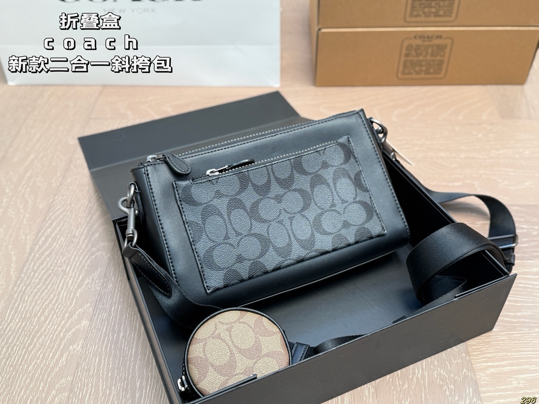 Caja plegable, bolso bandolera dos en uno de Coach. Retro, con estilo, bonito y versátil. Casual pero elegant…