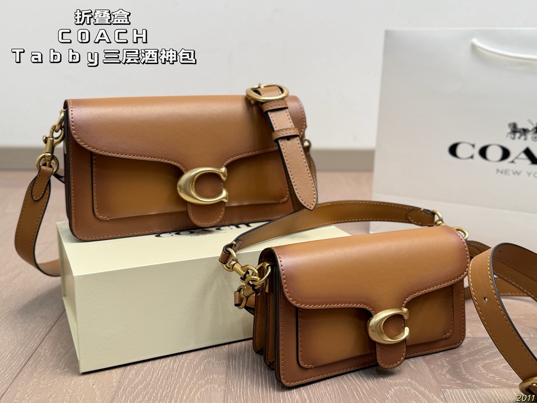 /Bolso plegable COACH Tabby de tres capas, no solo práctico y versátil, sino también muy distintivo, bastante atractivo…