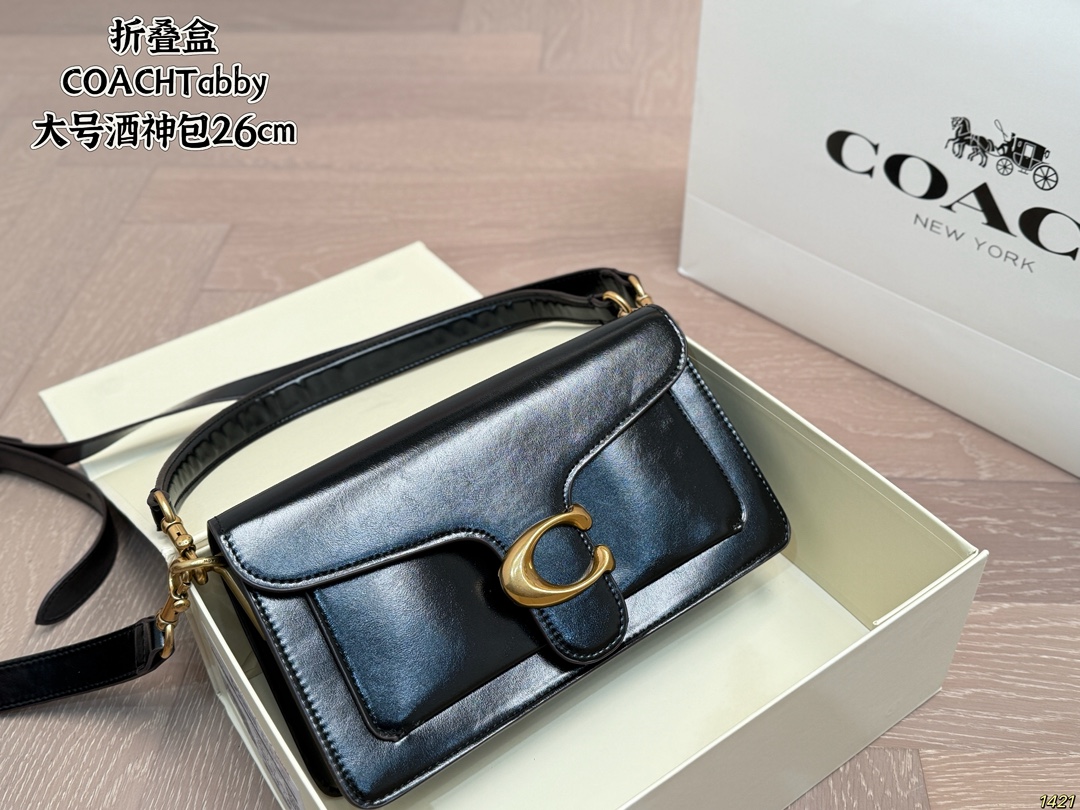 Bolsa plegable COACH Tabby Dionysus: no solo práctica y versátil, sino también muy distintiva, bastante atractiva. Real…