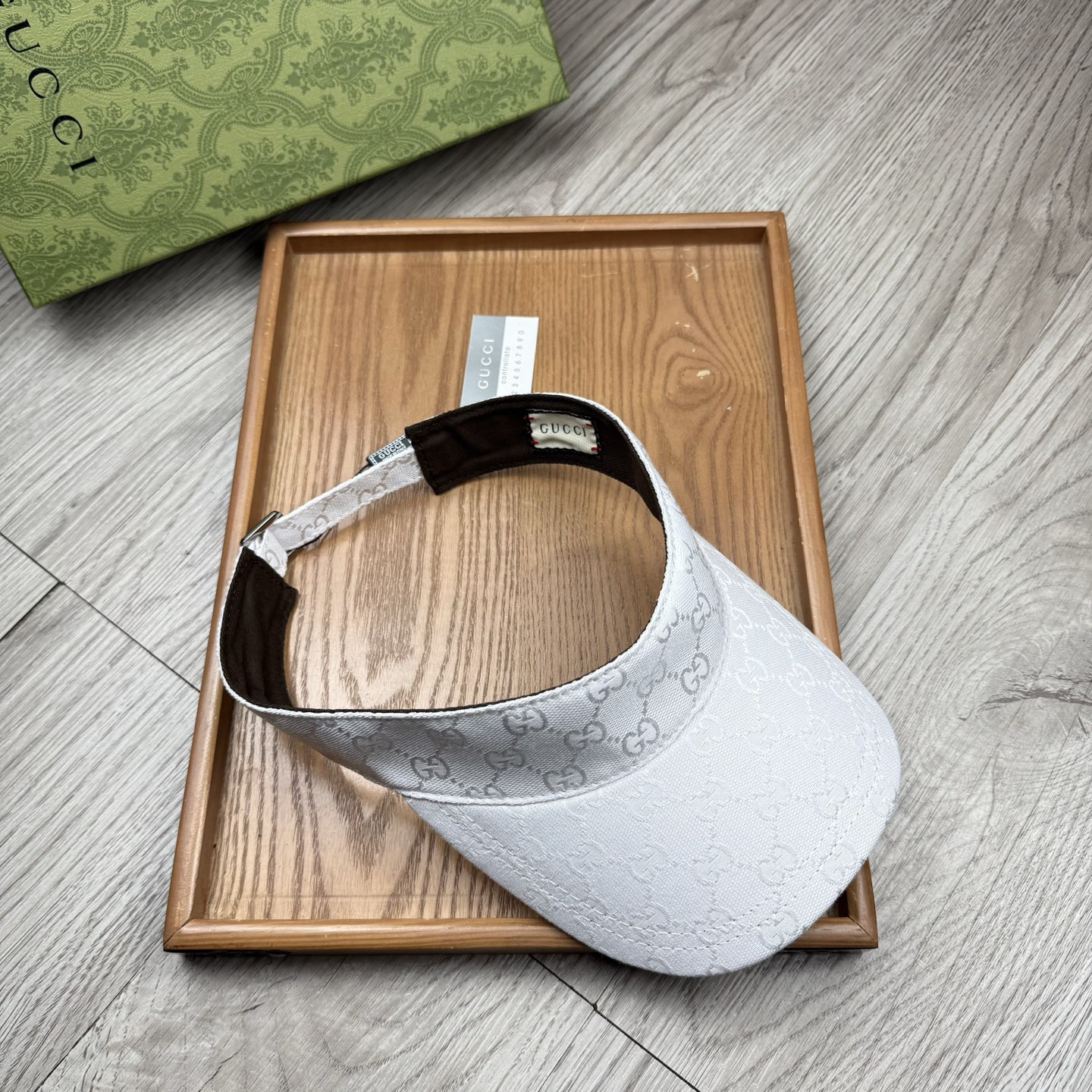 🌹。G家。经典款超A空顶帽【超A品质】最新款！时尚潮流，高端做工！每一个帽子都是用心之作！牛津材质！头层