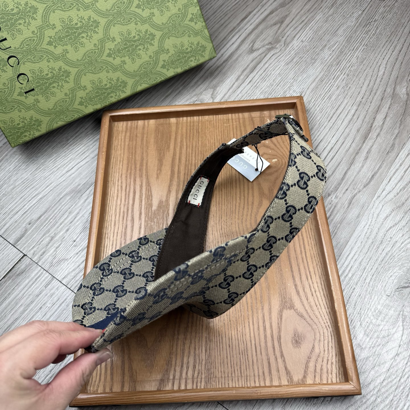 🌹。G家。经典款超A空顶帽【超A品质】最新款！时尚潮流，高端做工！每一个帽子都是用心之作！牛津材质！头层