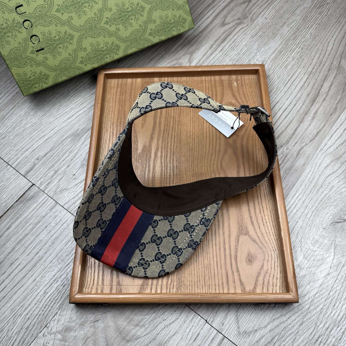 🌹。G家。经典款超A空顶帽【超A品质】最新款！时尚潮流，高端做工！每一个帽子都是用心之作！牛津材质！头层