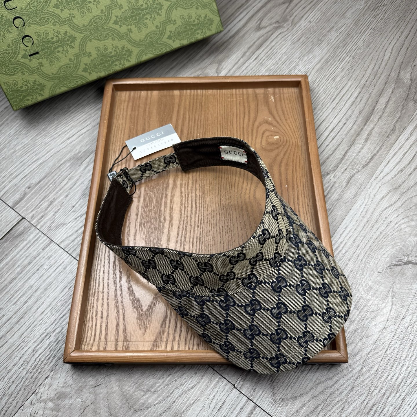 🌹。G家。经典款超A空顶帽【超A品质】最新款！时尚潮流，高端做工！每一个帽子都是用心之作！牛津材质！头层