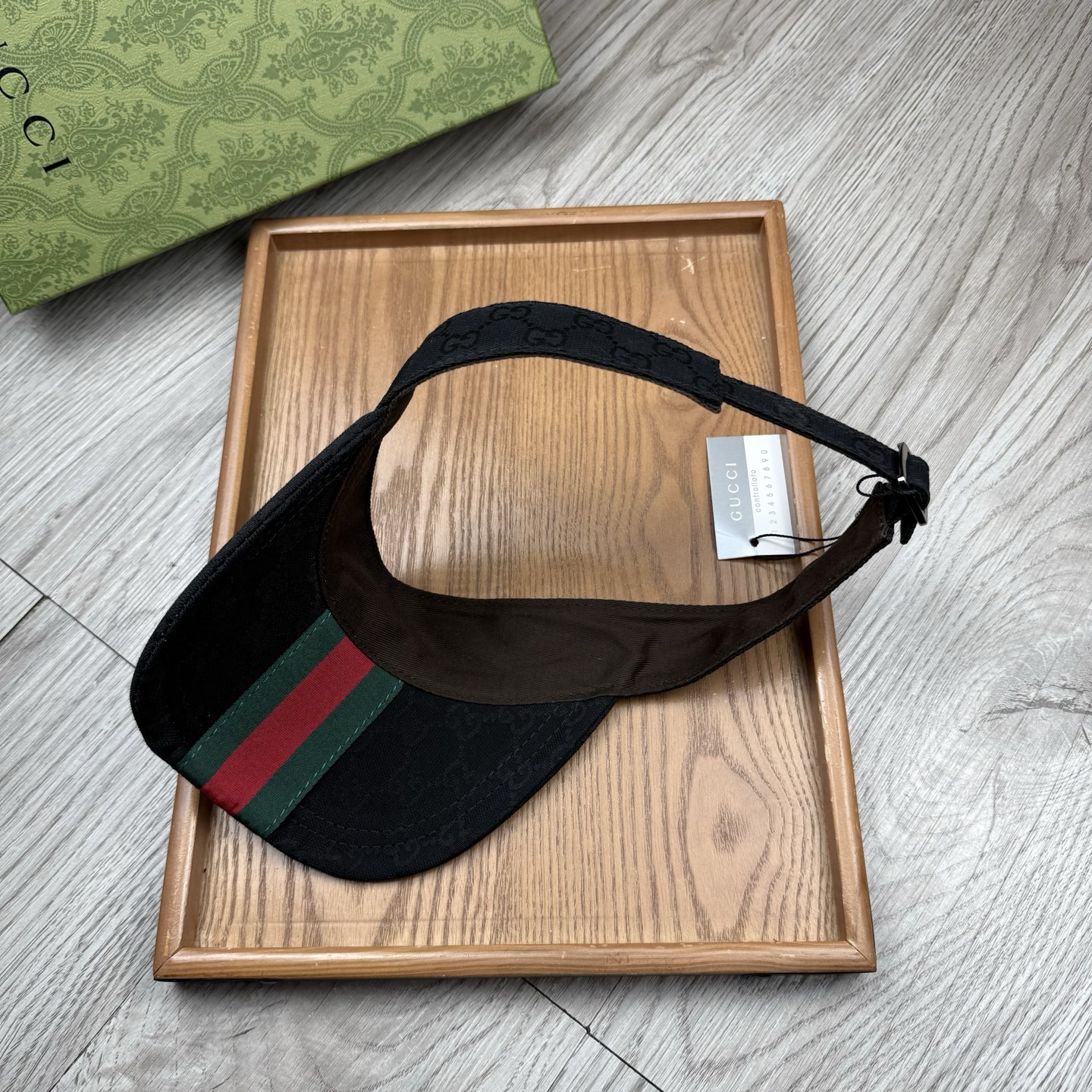 🌹。G家。经典款超A空顶帽【超A品质】最新款！时尚潮流，高端做工！每一个帽子都是用心之作！牛津材质！头层