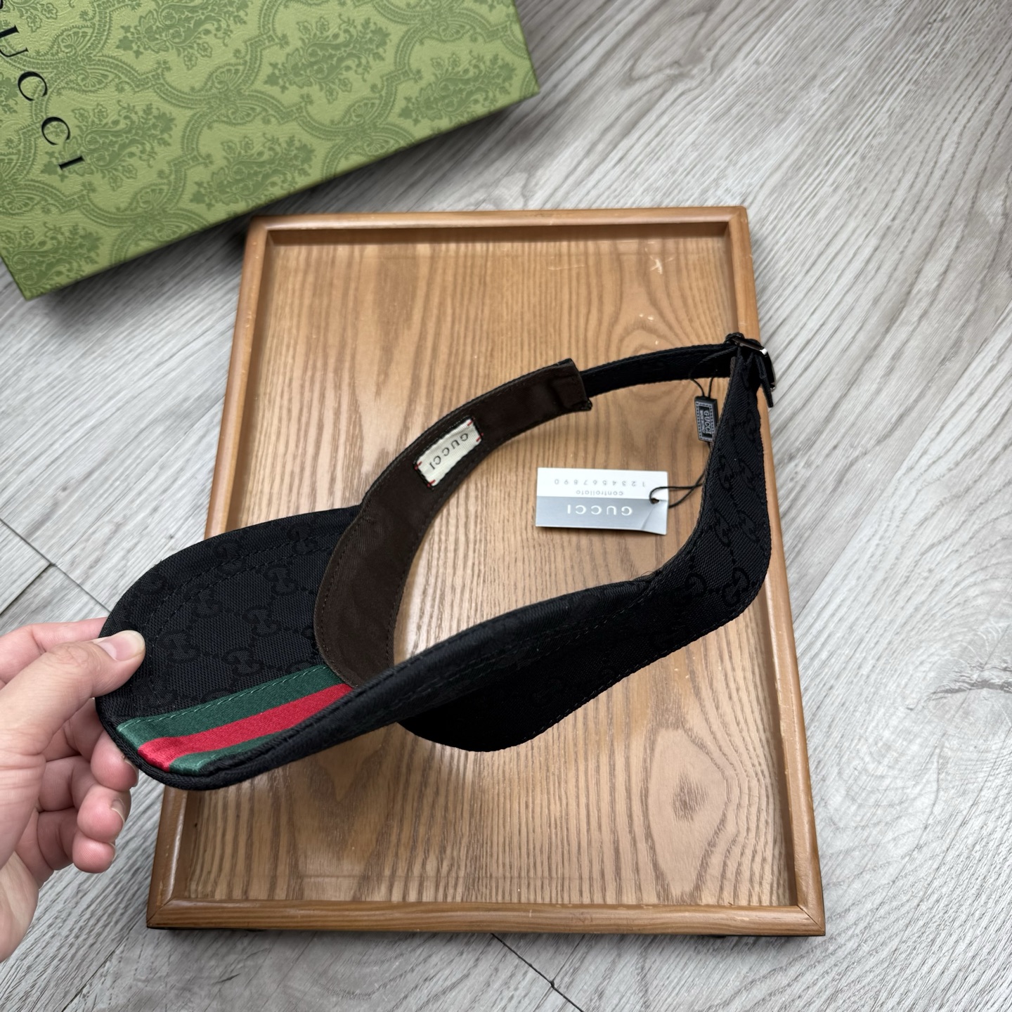 🌹。G家。经典款超A空顶帽【超A品质】最新款！时尚潮流，高端做工！每一个帽子都是用心之作！牛津材质！头层