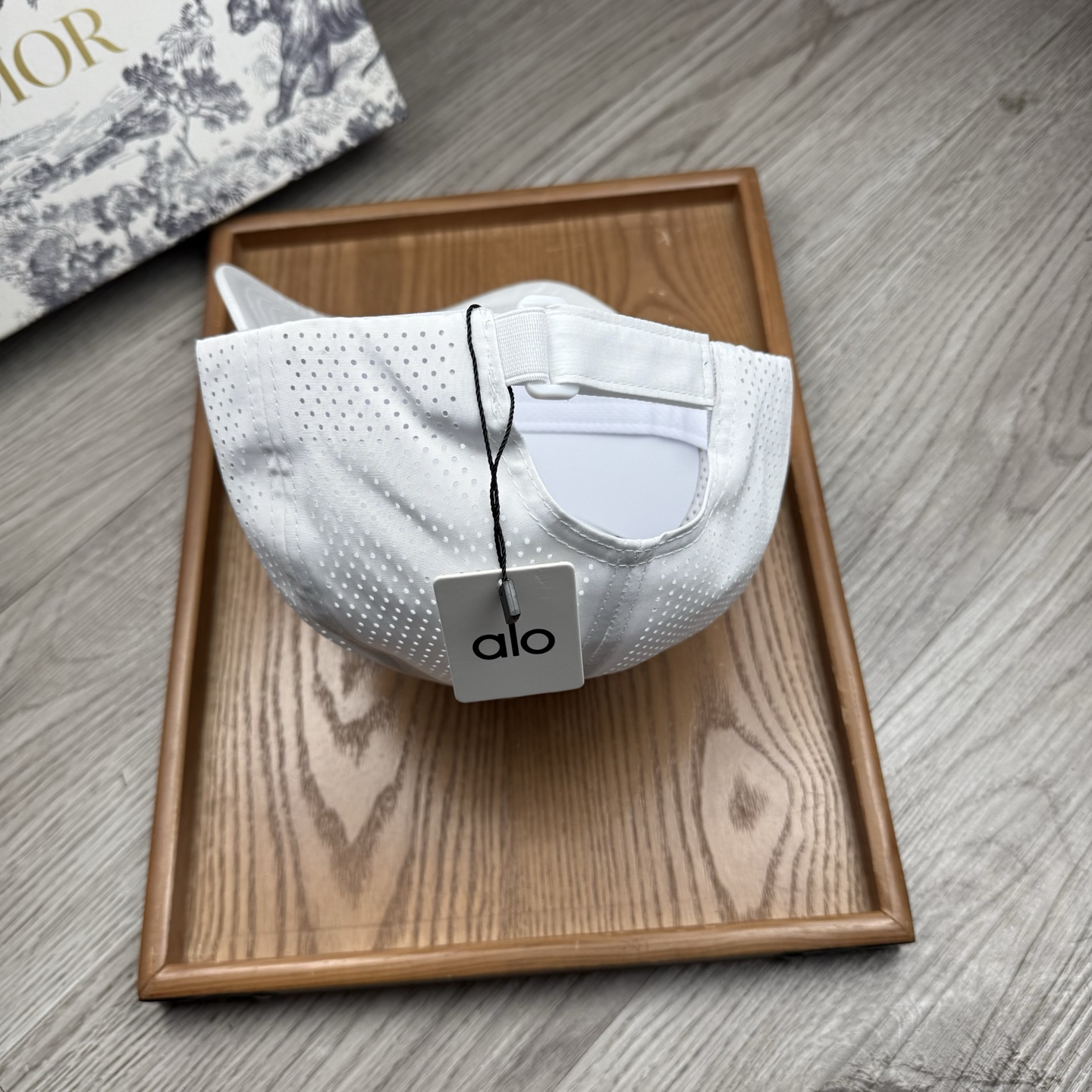 。alo。【配防尘袋】新品棒球帽！材质：纯棉！透气性好！春天挡风，夏天防晒必备单品！颜色大气！款式新颖别
