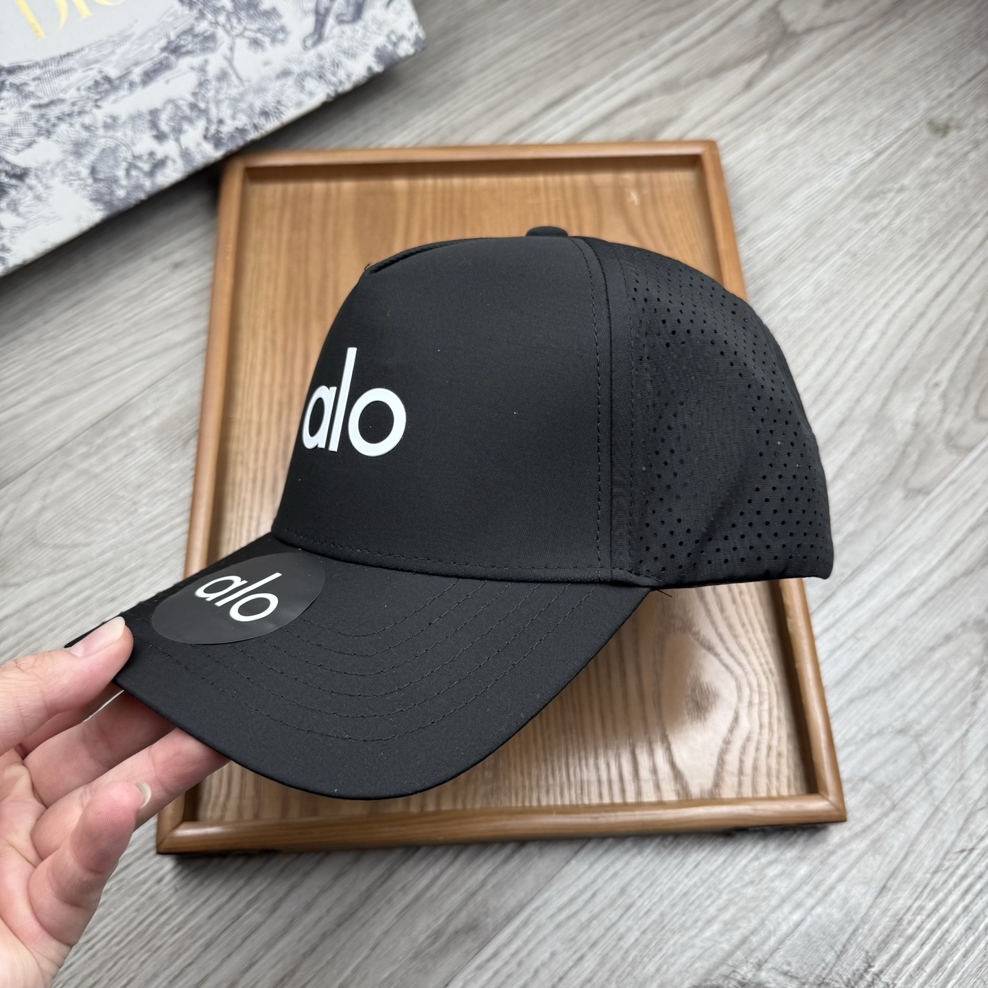 。alo。【配防尘袋】新品棒球帽！材质：纯棉！透气性好！春天挡风，夏天防晒必备单品！颜色大气！款式新颖别