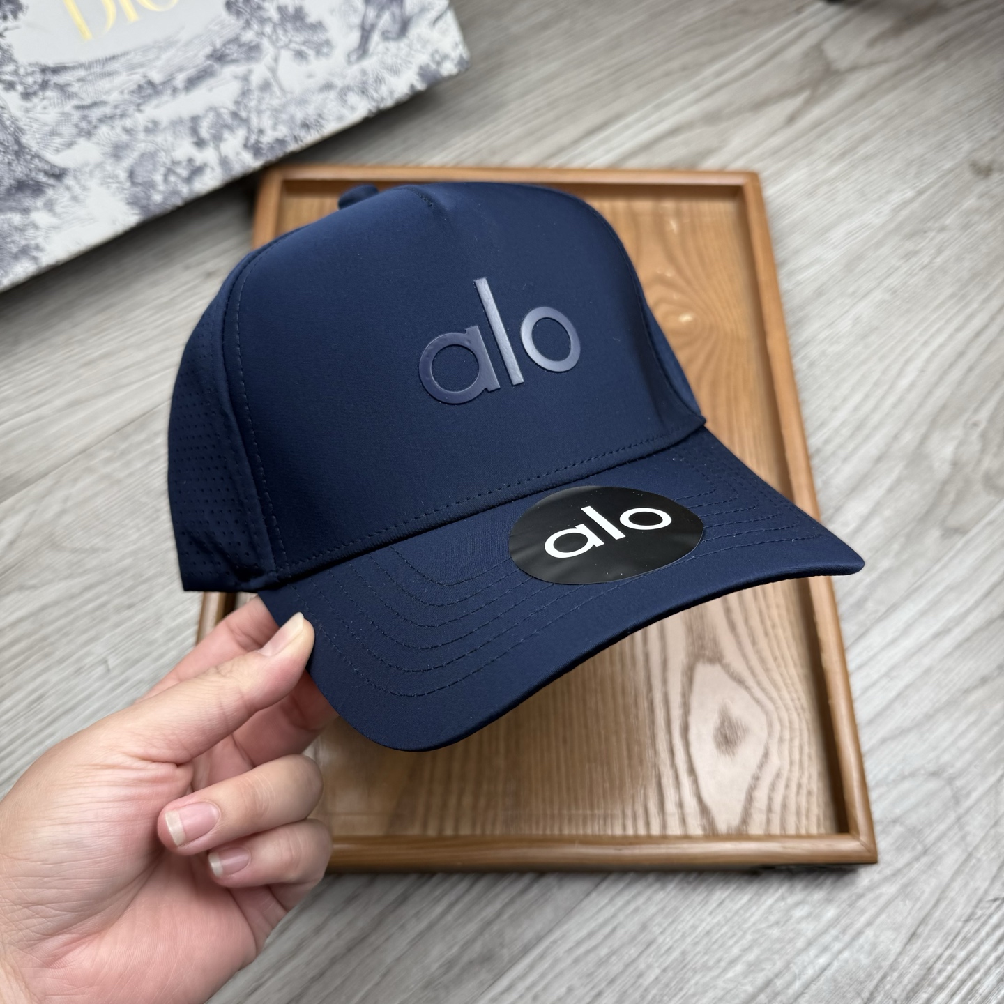 。alo。【配防尘袋】新品棒球帽！材质：纯棉！透气性好！春天挡风，夏天防晒必备单品！颜色大气！款式新颖别
