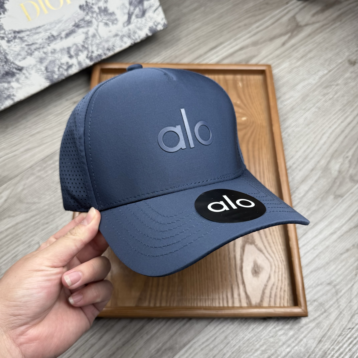 。alo。【配防尘袋】新品棒球帽！材质：纯棉！透气性好！春天挡风，夏天防晒必备单品！颜色大气！款式新颖别