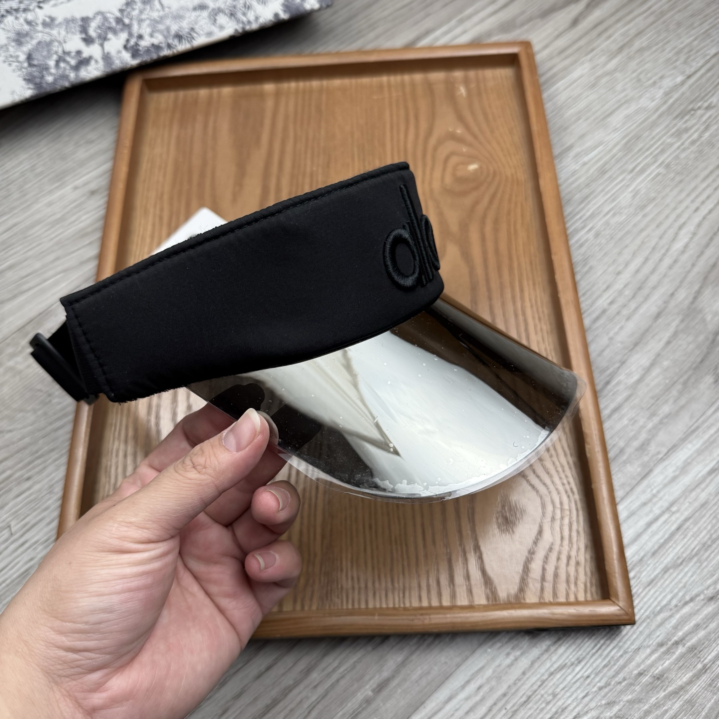 。alo家。【镜片空顶帽】欧洲时尚空顶空顶帽！镜片帽！众多明星同款！超级时尚又实用的一款时尚单品！11品