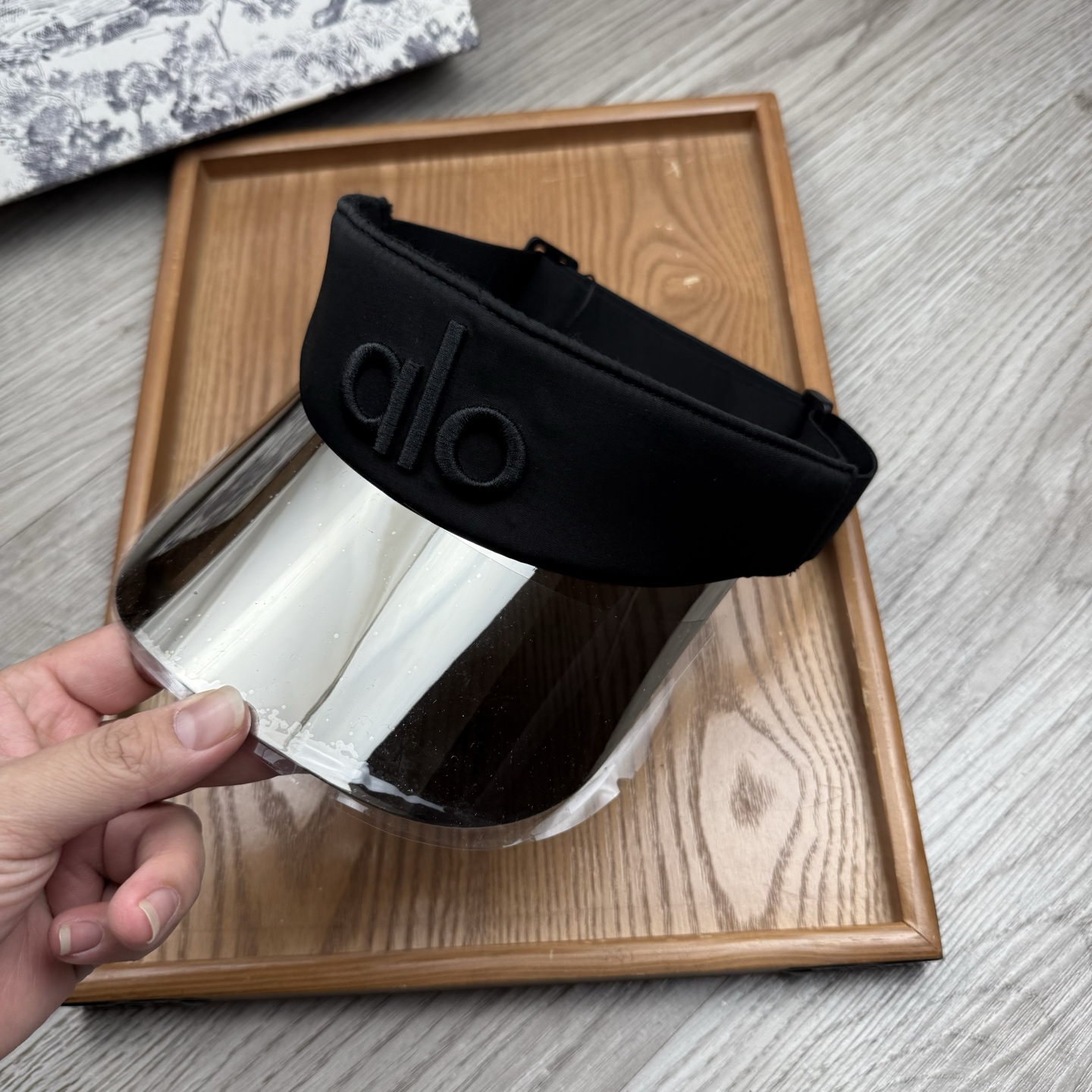 。alo家。【镜片空顶帽】欧洲时尚空顶空顶帽！镜片帽！众多明星同款！超级时尚又实用的一款时尚单品！11品