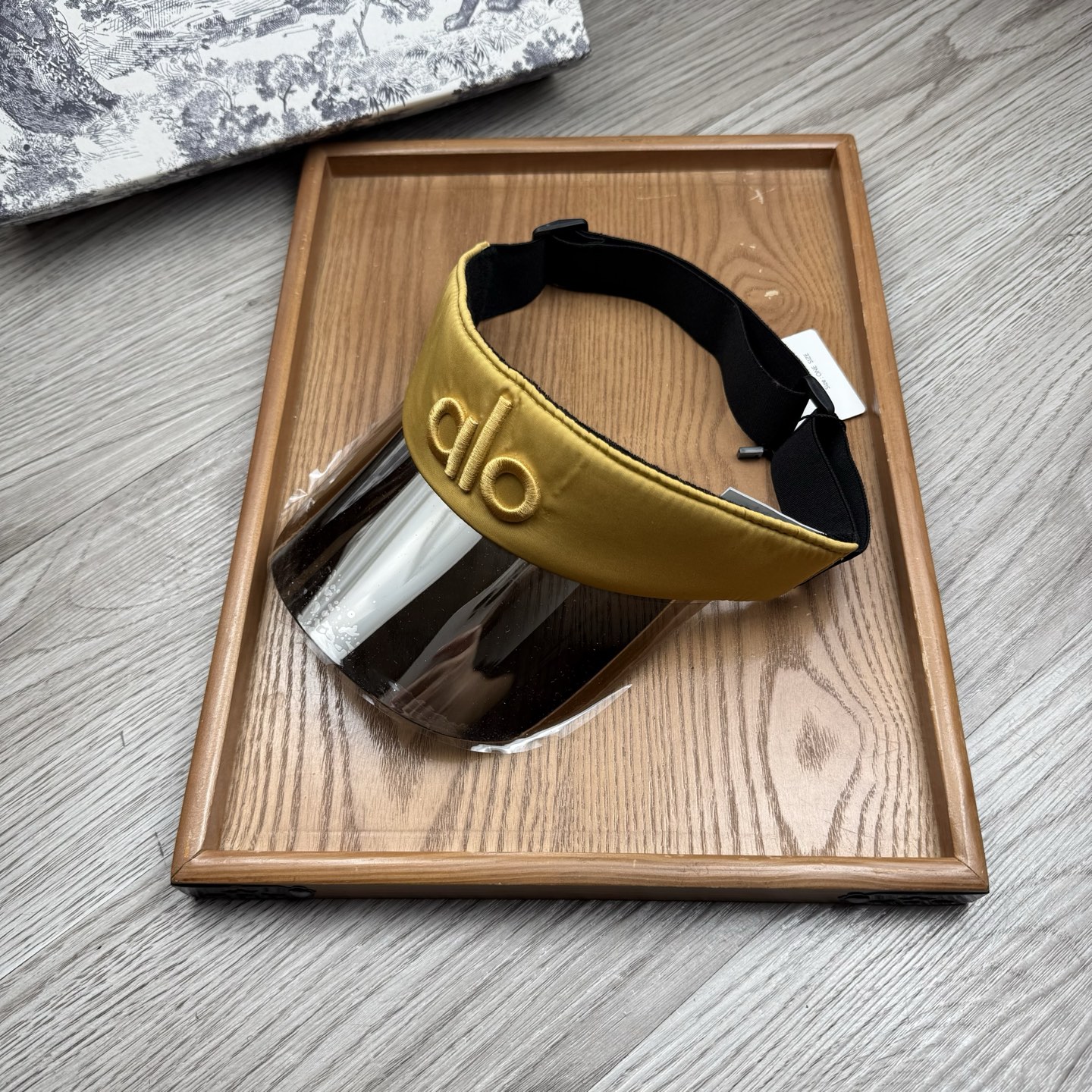 。alo家。【镜片空顶帽】欧洲时尚空顶空顶帽！镜片帽！众多明星同款！超级时尚又实用的一款时尚单品！11品