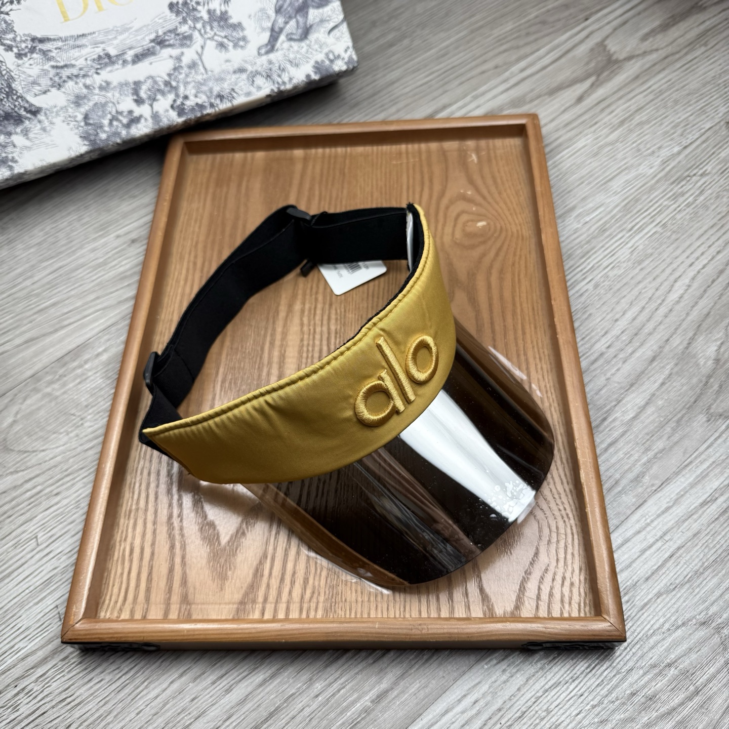 。alo家。【镜片空顶帽】欧洲时尚空顶空顶帽！镜片帽！众多明星同款！超级时尚又实用的一款时尚单品！11品