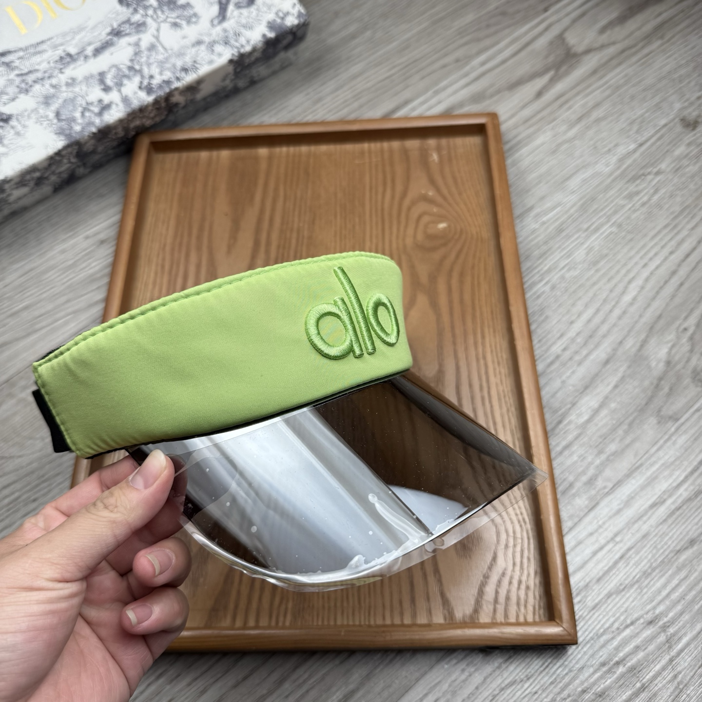 。alo家。【镜片空顶帽】欧洲时尚空顶空顶帽！镜片帽！众多明星同款！超级时尚又实用的一款时尚单品！11品