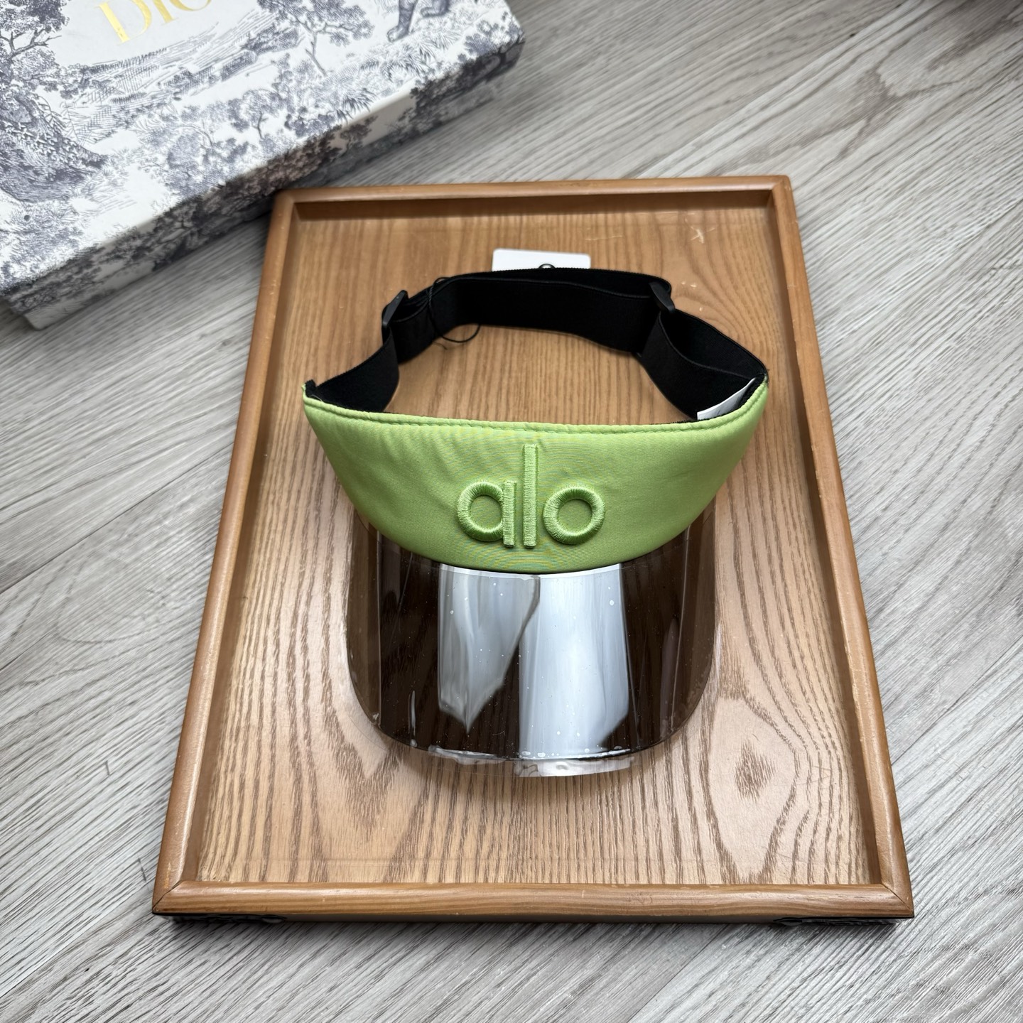 。alo家。【镜片空顶帽】欧洲时尚空顶空顶帽！镜片帽！众多明星同款！超级时尚又实用的一款时尚单品！11品