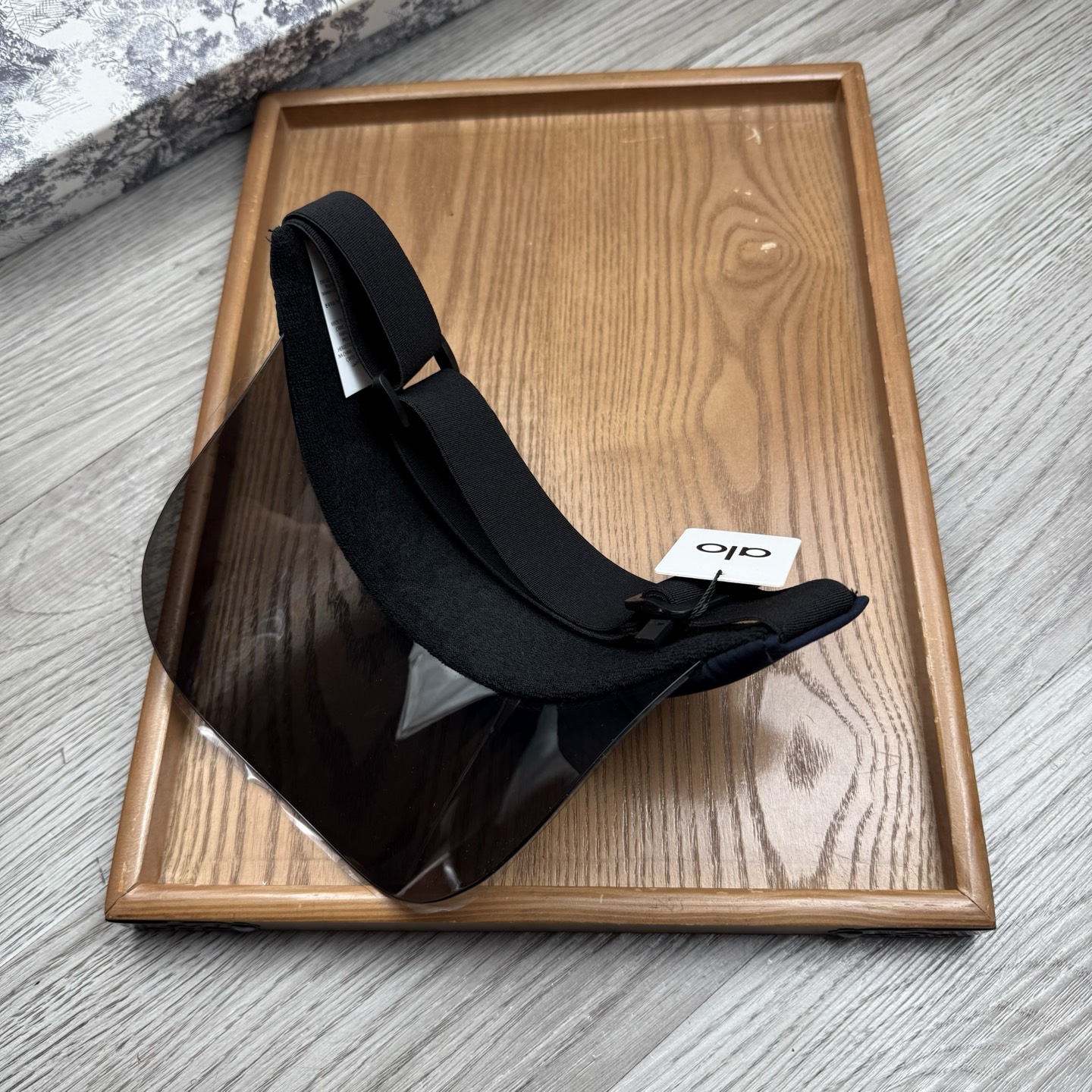 。alo家。【镜片空顶帽】欧洲时尚空顶空顶帽！镜片帽！众多明星同款！超级时尚又实用的一款时尚单品！11品