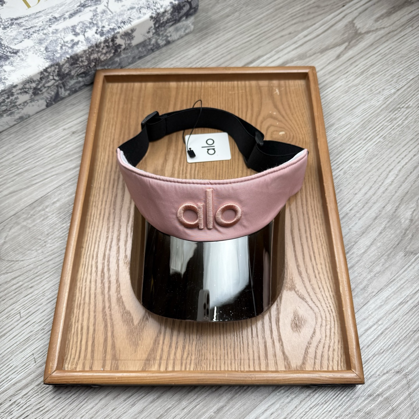 。alo家。【镜片空顶帽】欧洲时尚空顶空顶帽！镜片帽！众多明星同款！超级时尚又实用的一款时尚单品！11品