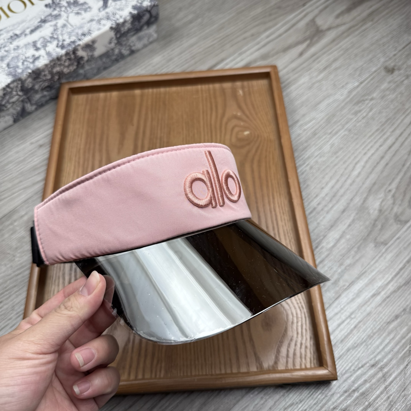 。alo家。【镜片空顶帽】欧洲时尚空顶空顶帽！镜片帽！众多明星同款！超级时尚又实用的一款时尚单品！11品