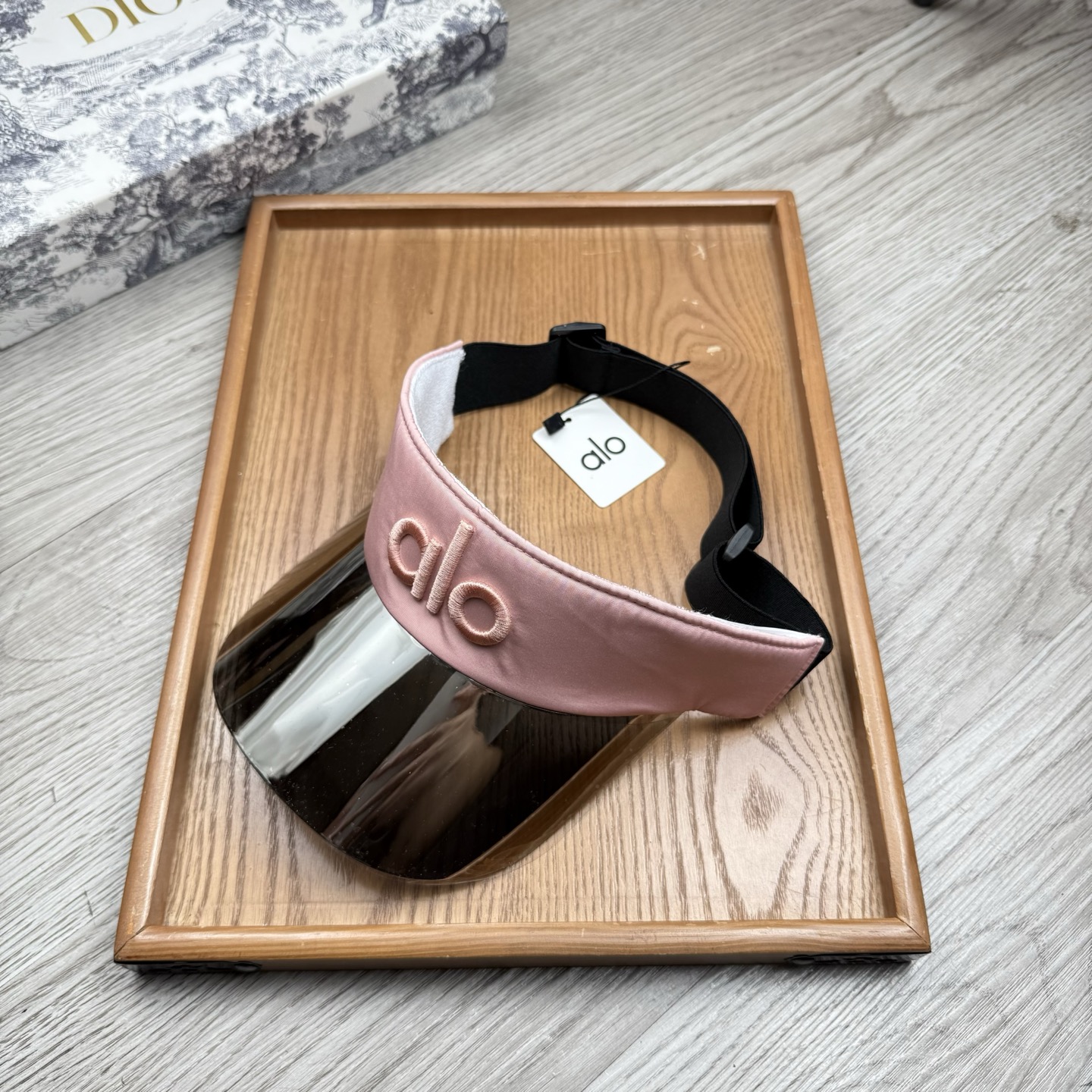 。alo家。【镜片空顶帽】欧洲时尚空顶空顶帽！镜片帽！众多明星同款！超级时尚又实用的一款时尚单品！11品