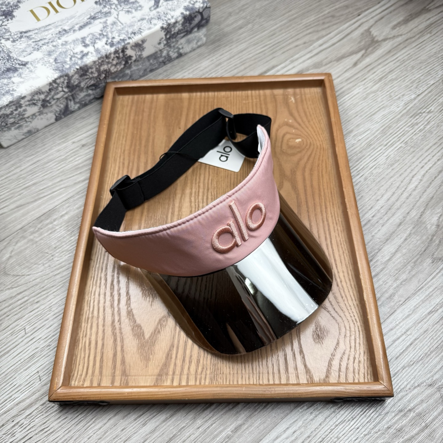 。alo家。【镜片空顶帽】欧洲时尚空顶空顶帽！镜片帽！众多明星同款！超级时尚又实用的一款时尚单品！11品