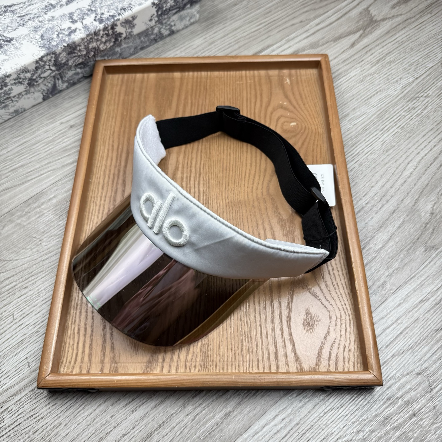 。alo家。【镜片空顶帽】欧洲时尚空顶空顶帽！镜片帽！众多明星同款！超级时尚又实用的一款时尚单品！11品