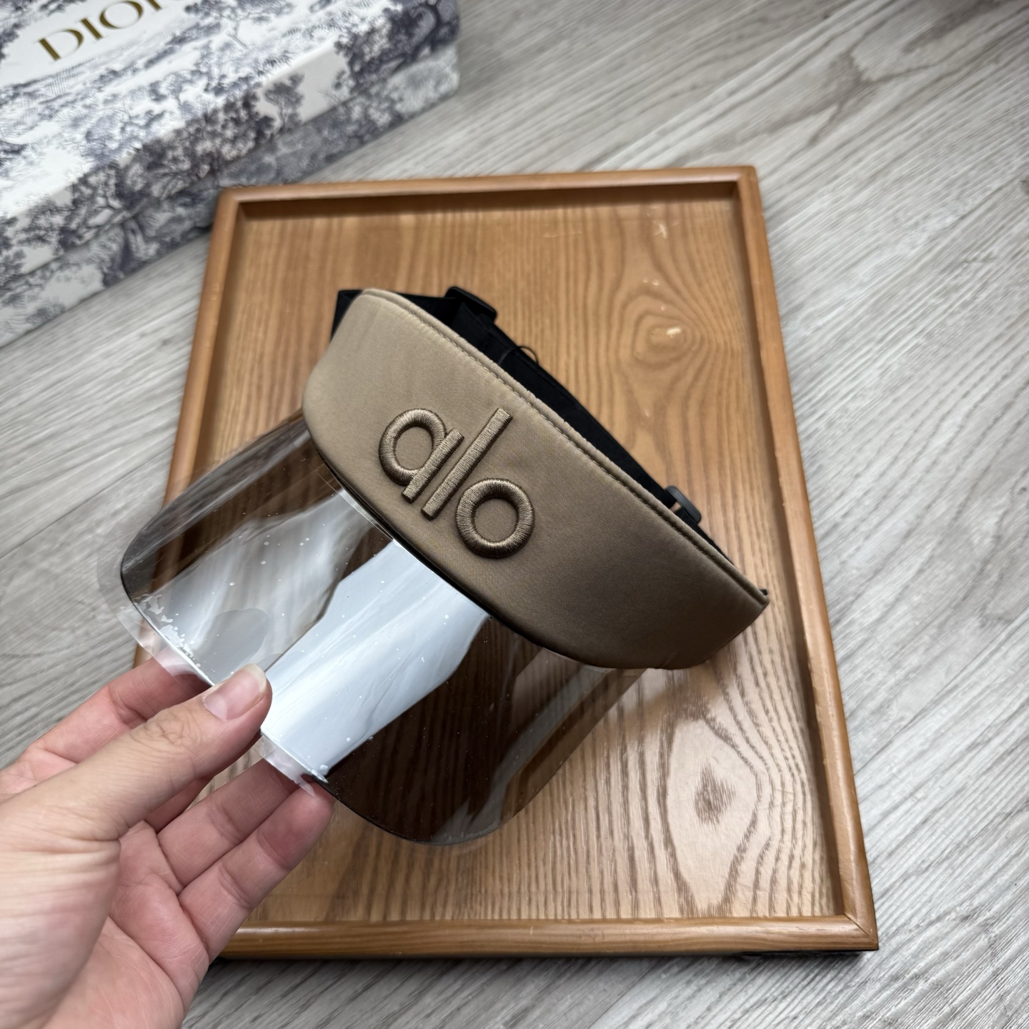 。alo家。【镜片空顶帽】欧洲时尚空顶空顶帽！镜片帽！众多明星同款！超级时尚又实用的一款时尚单品！11品