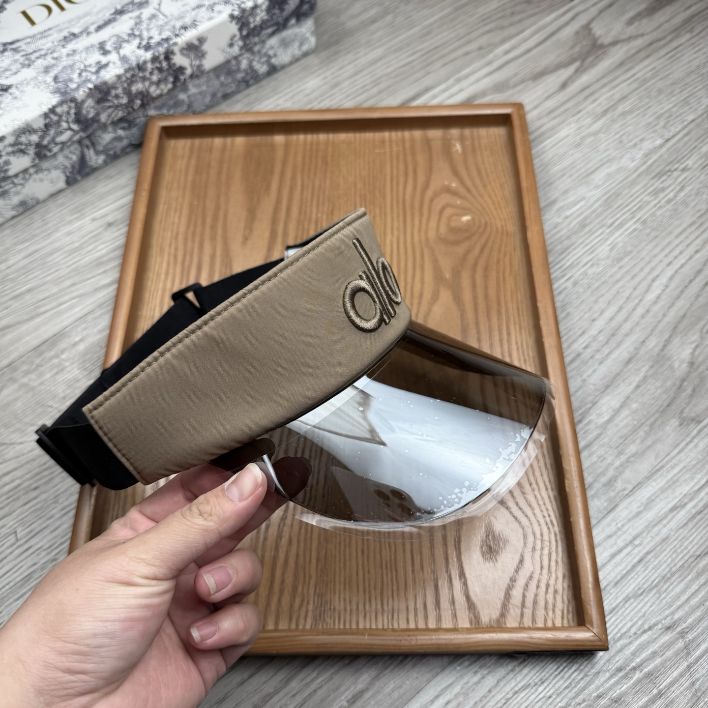 。alo家。【镜片空顶帽】欧洲时尚空顶空顶帽！镜片帽！众多明星同款！超级时尚又实用的一款时尚单品！11品