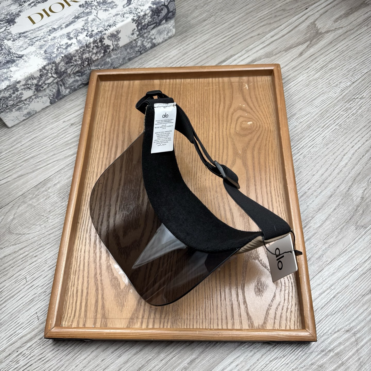 。alo家。【镜片空顶帽】欧洲时尚空顶空顶帽！镜片帽！众多明星同款！超级时尚又实用的一款时尚单品！11品