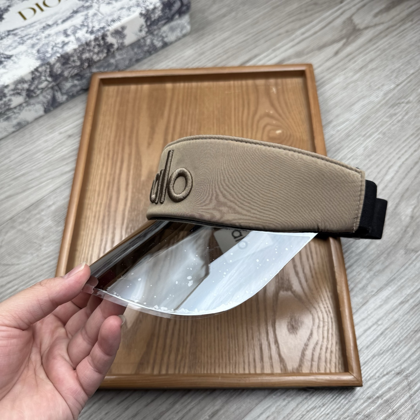 。alo家。【镜片空顶帽】欧洲时尚空顶空顶帽！镜片帽！众多明星同款！超级时尚又实用的一款时尚单品！11品