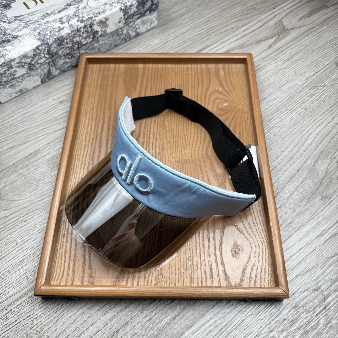 。alo家。【镜片空顶帽】欧洲时尚空顶空顶帽！镜片帽！众多明星同款！超级时尚又实用的一款时尚单品！11品