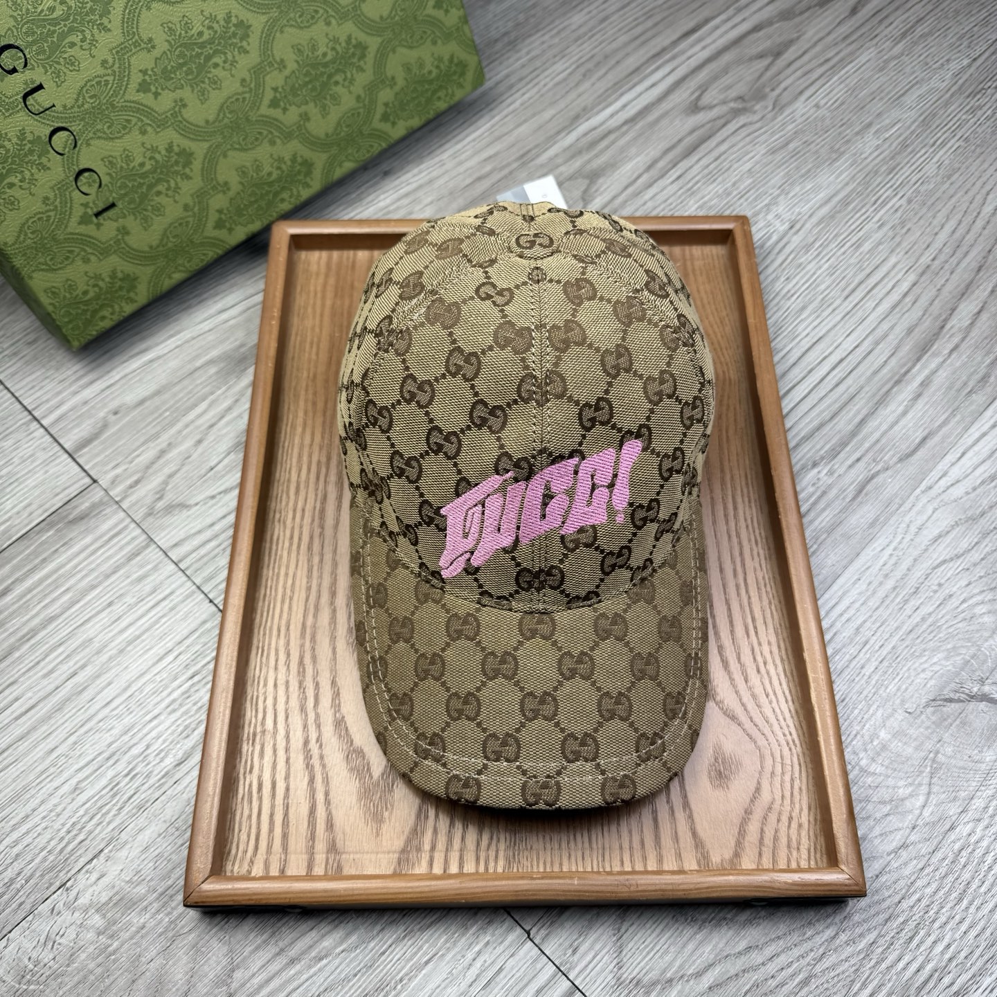 🌹。G家。新款斜纹绣！【超A品质】最新款！时尚潮流，高端做工！每一个帽子都是用心之作！牛津材质！头层牛皮