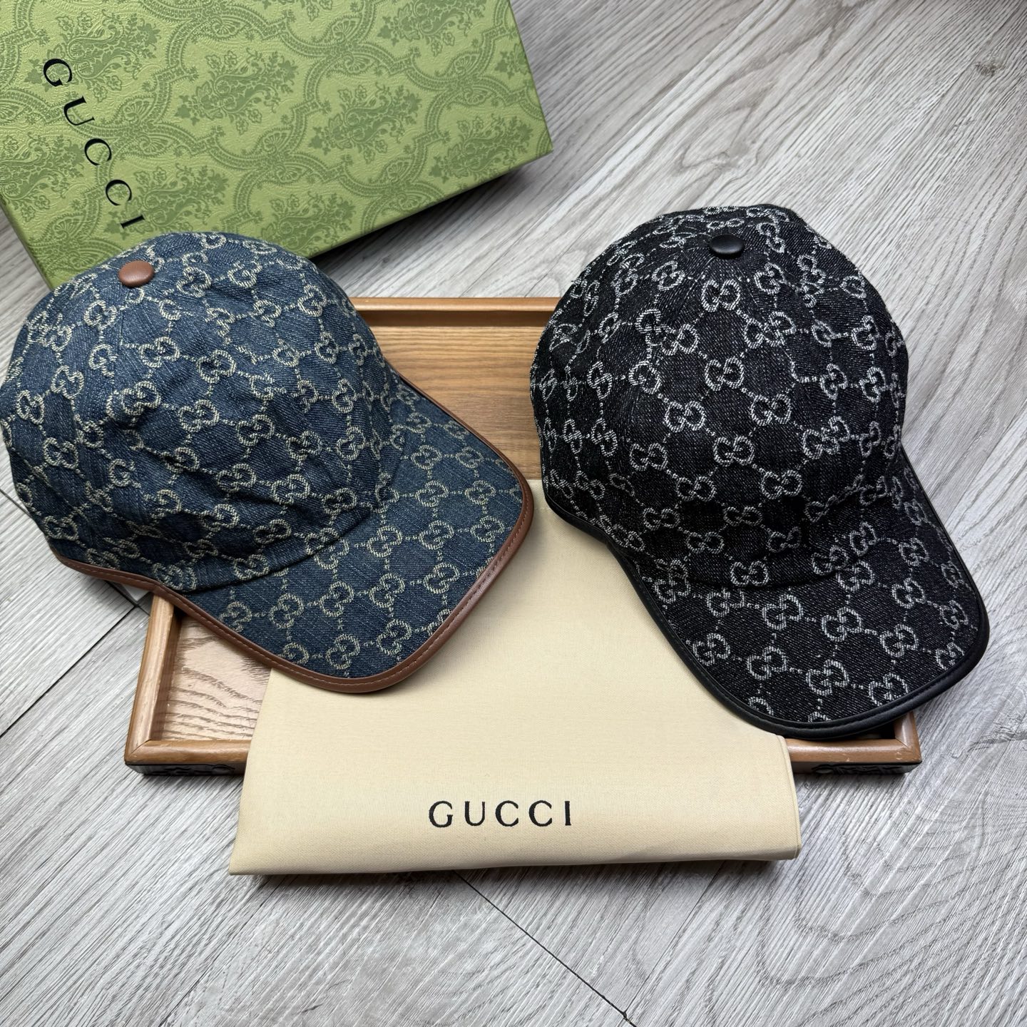 NO:356591,.G Home. [Jacquard Inner] [1:1 mold opening custom baseball cap] Original Inner Original Mark!  With original encoding!  The latest counter model!  Original fabric!  The details are perfect, original quality, exclusive physical shots, suitable for men and women. They are equipped with original boxes, cloth bags, and counter-on-page versions!  Hat Straw Hat Fisherman Hat Baseball Hat, Hats, Gucci, espadrilles, hats.G家.【提花内里】【1:1开模定制棒球帽】原版内里原版标！带原版编码！专柜最新款！原厂布料！细节堪称完美,原厂品质,独家实物拍摄,男女适用.配原版盒子,布袋,专柜对版现货！帽子草帽渔夫帽棒球帽,帽子,gucci,espadrilles,hats,hat