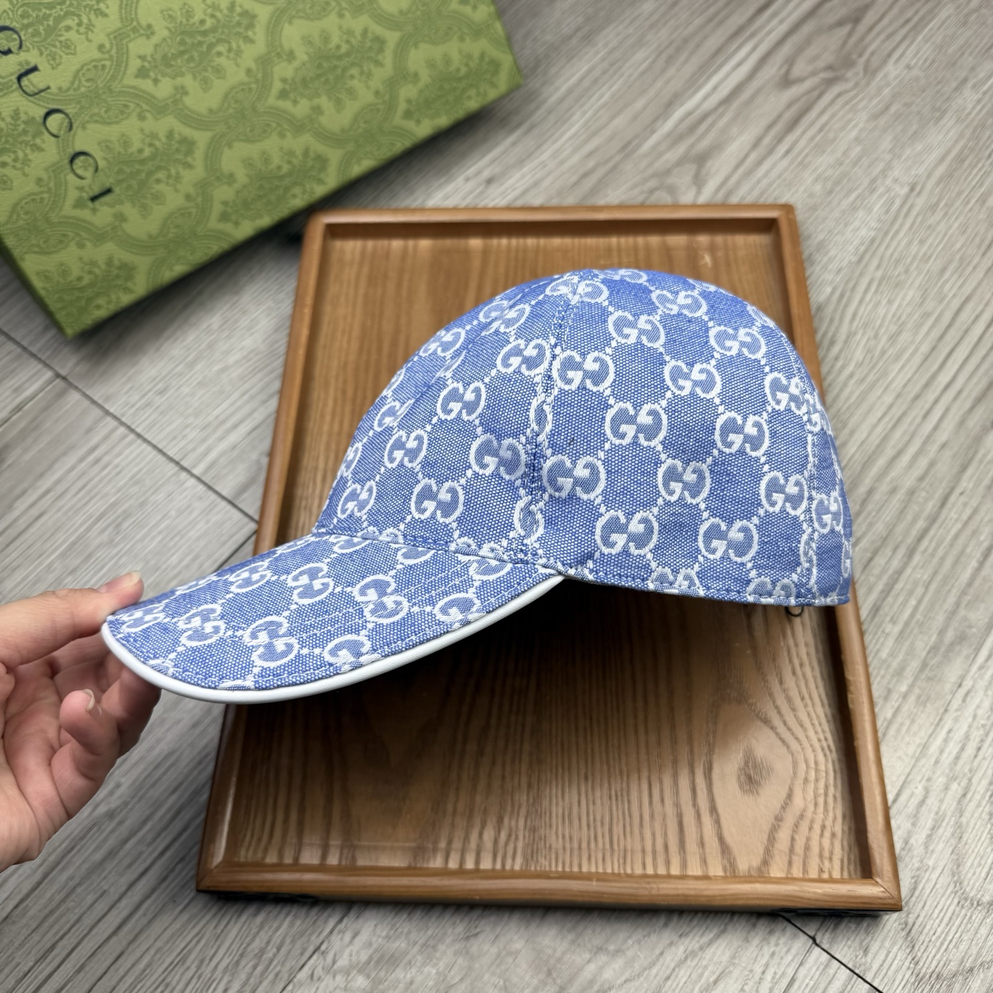 🌹。G家。【超A品质】最新款！时尚潮流，高端做工！每一个帽子都是用心之作！牛津材质！头层牛皮！配盒子、防