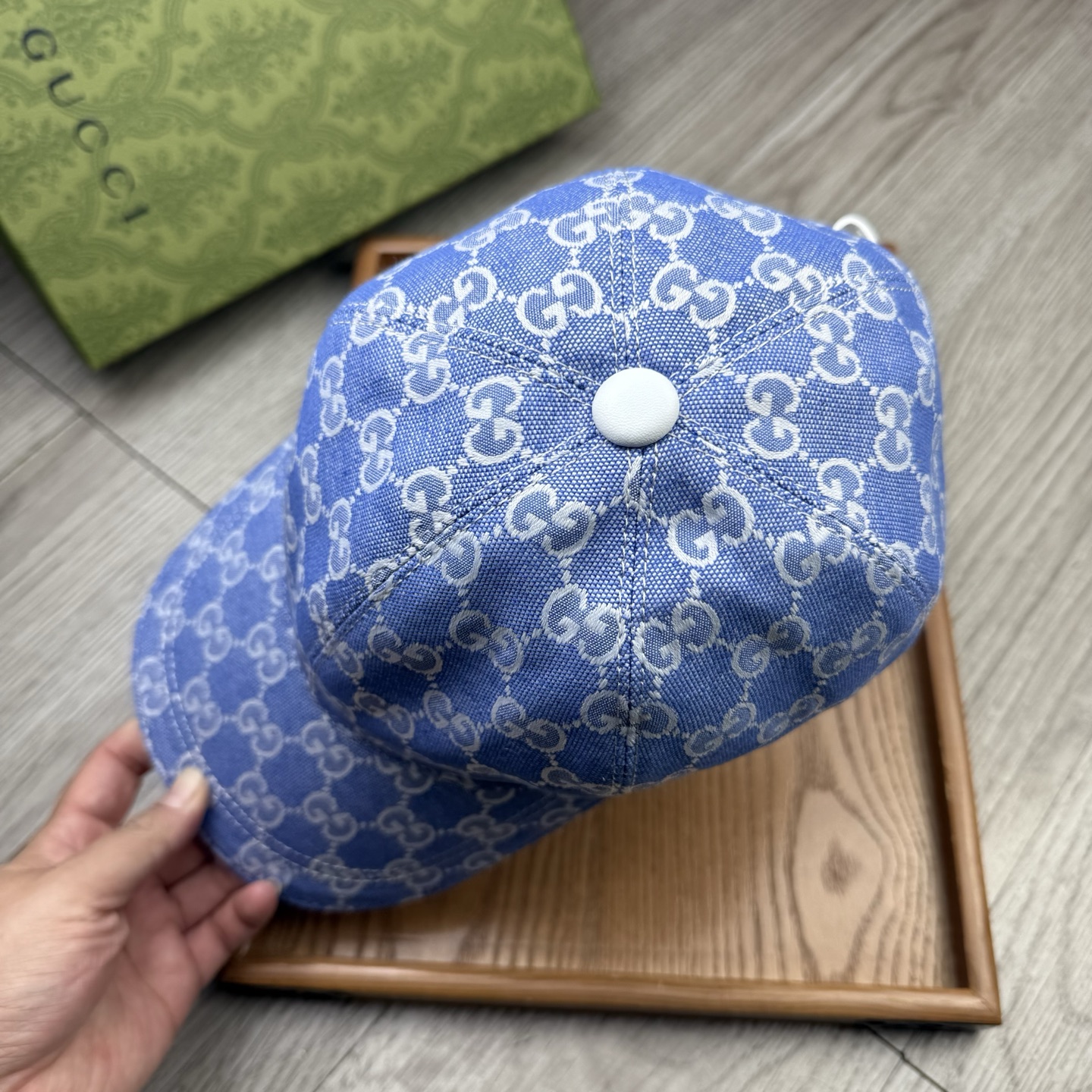 🌹。G家。【超A品质】最新款！时尚潮流，高端做工！每一个帽子都是用心之作！牛津材质！头层牛皮！配盒子、防