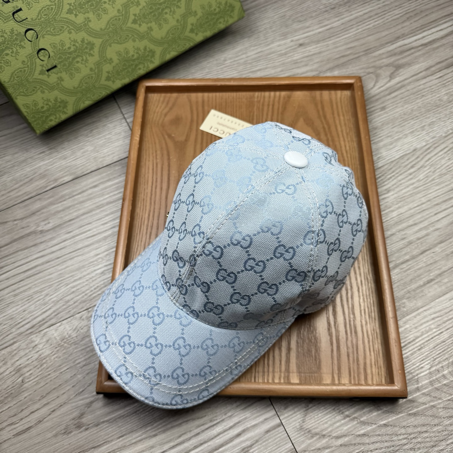 🌹。G家。带小金属【超A品质】最新款！时尚潮流，高端做工！每一个帽子都是用心之作！牛津材质！头层牛皮！配