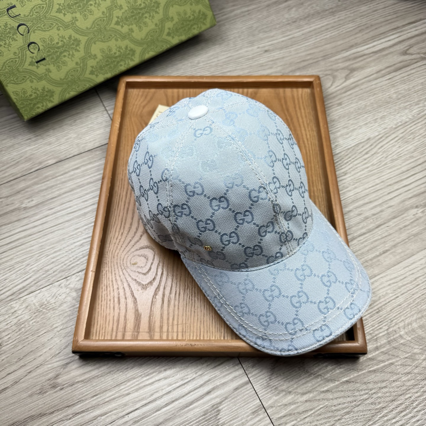 🌹。G家。带小金属【超A品质】最新款！时尚潮流，高端做工！每一个帽子都是用心之作！牛津材质！头层牛皮！配